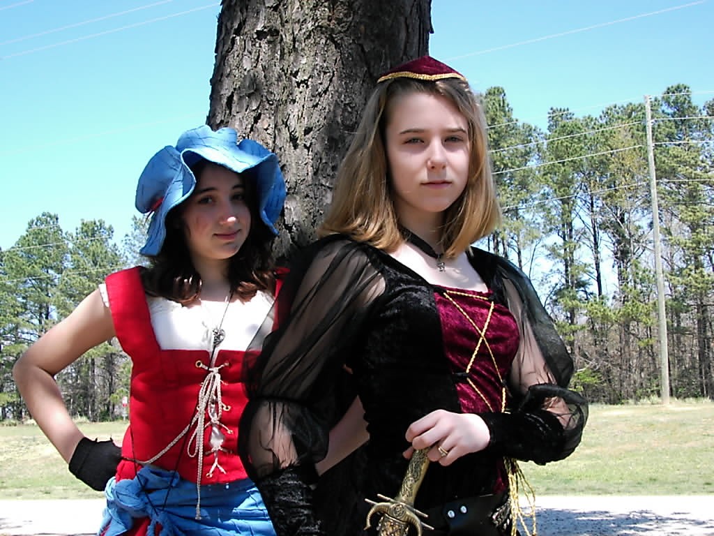 ./2006/Renaissance Fair/RenFaireApr2Tara0005.JPG